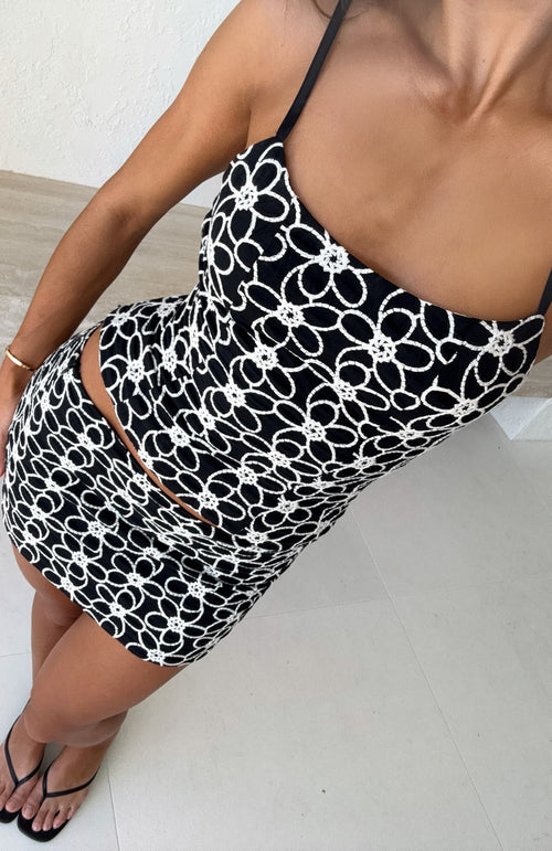 Flower Fields Top Black
